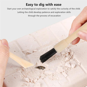 Dinosaur Digging Excavation [Lets find some Dinosaurs!] - Tiny T-Rex Hands